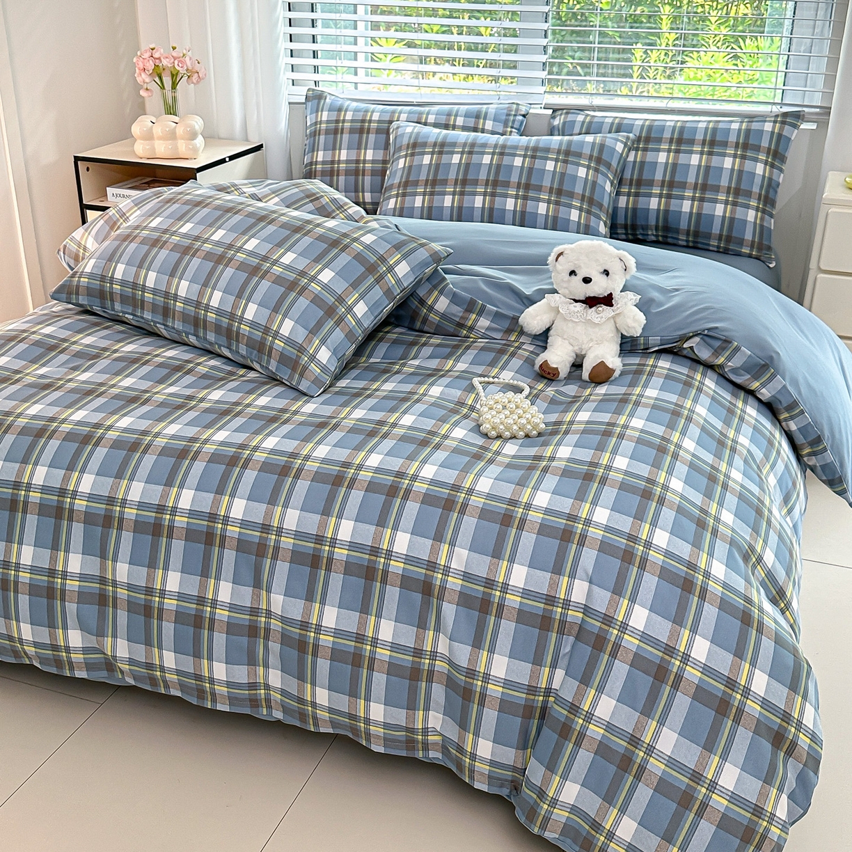 91家纺网 家纺一手货源 找家纺 楠沐家纺 2025新款格子芦荟棉磨毛四件套 炫彩蓝格