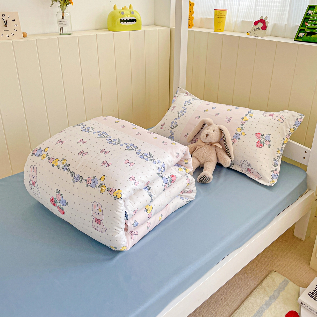 91家纺网 家纺一手货源 找家纺 楠沐家纺 2025新款芦荟棉印花学生宿舍上下铺四件套三件套 田园小兔