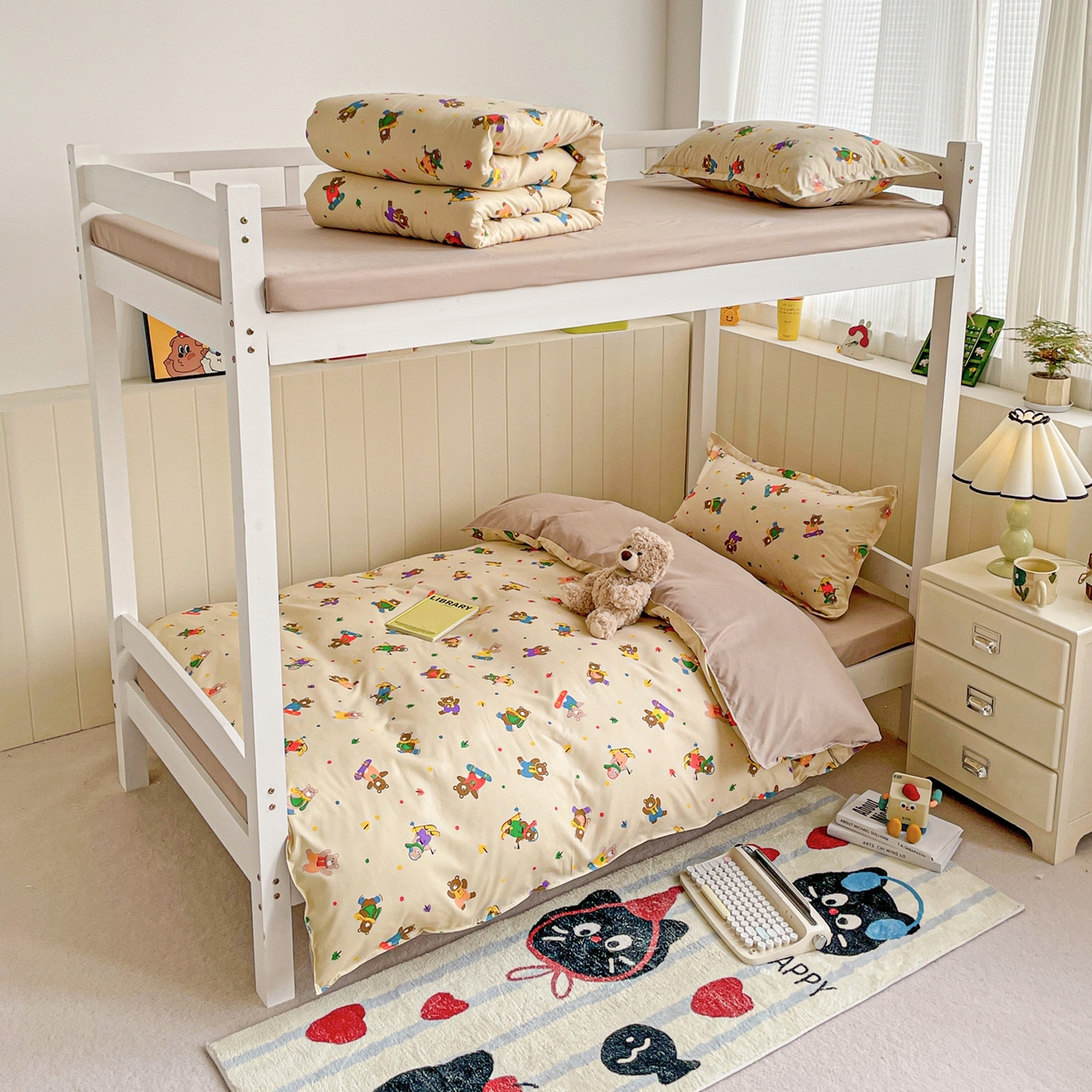 91家纺网 家纺一手货源 找家纺 楠沐家纺 2026新款芦荟棉印花学生宿舍上下铺四件套三件套 滑板小熊