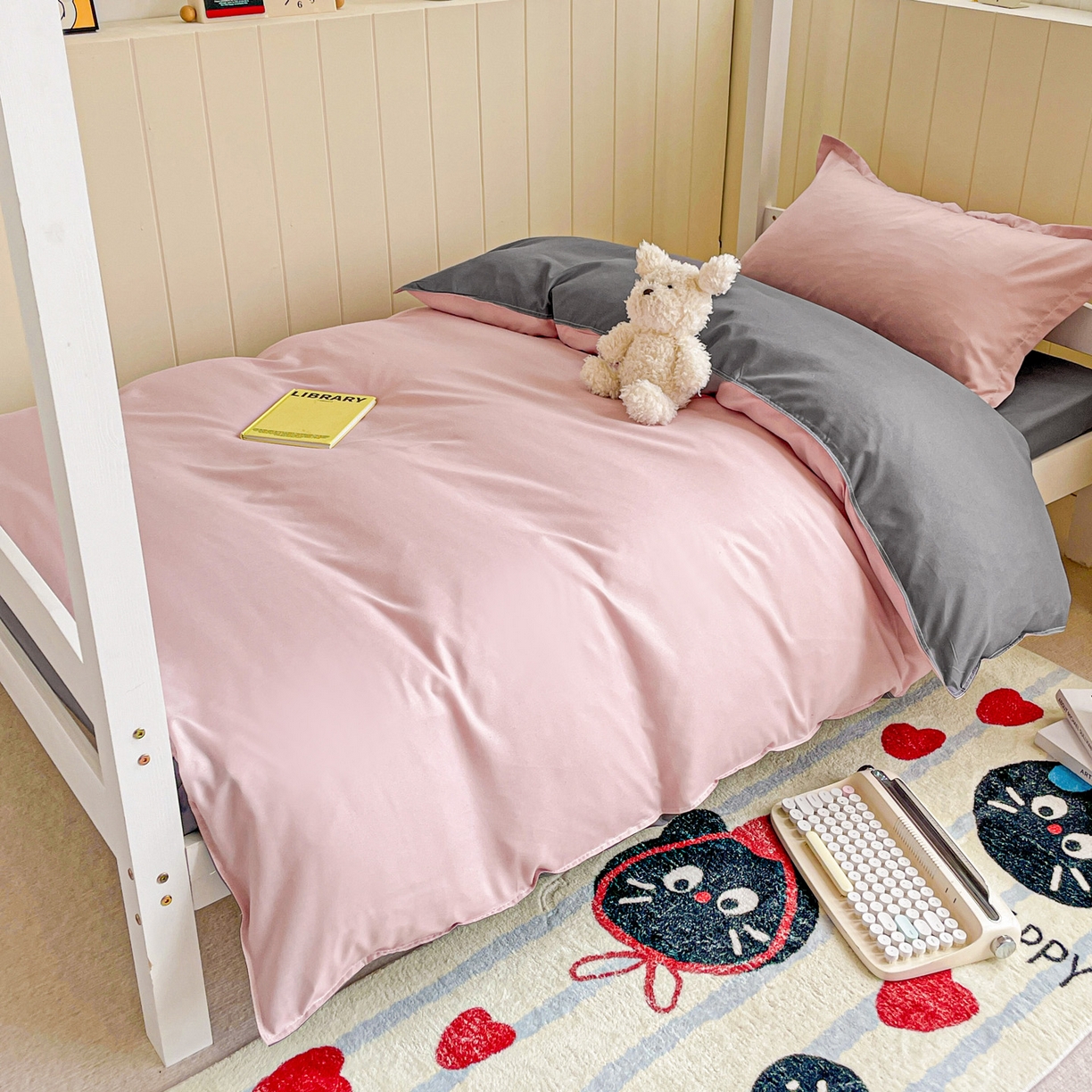 91家纺网 家纺一手货源 找家纺 楠沐家纺 2025新款芦荟棉印花学生宿舍上下铺四件套三件套 血牙深灰