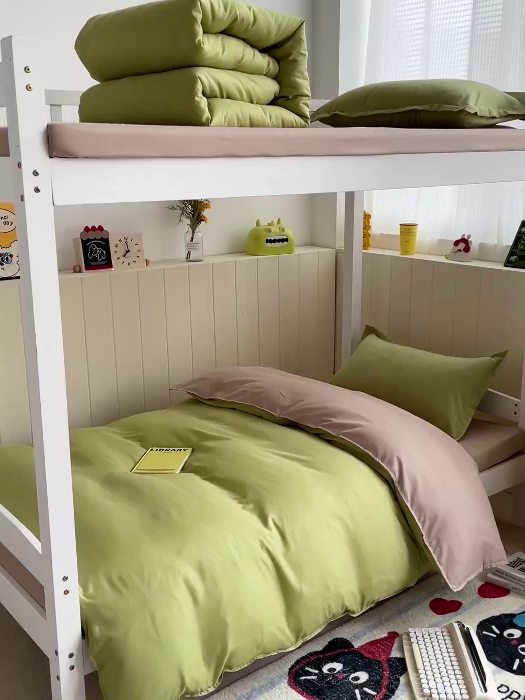 91家纺网 家纺一手货源 找家纺 楠沐家纺 2025新款芦荟棉印花学生宿舍上下铺四件套三件套 果绿浅驼