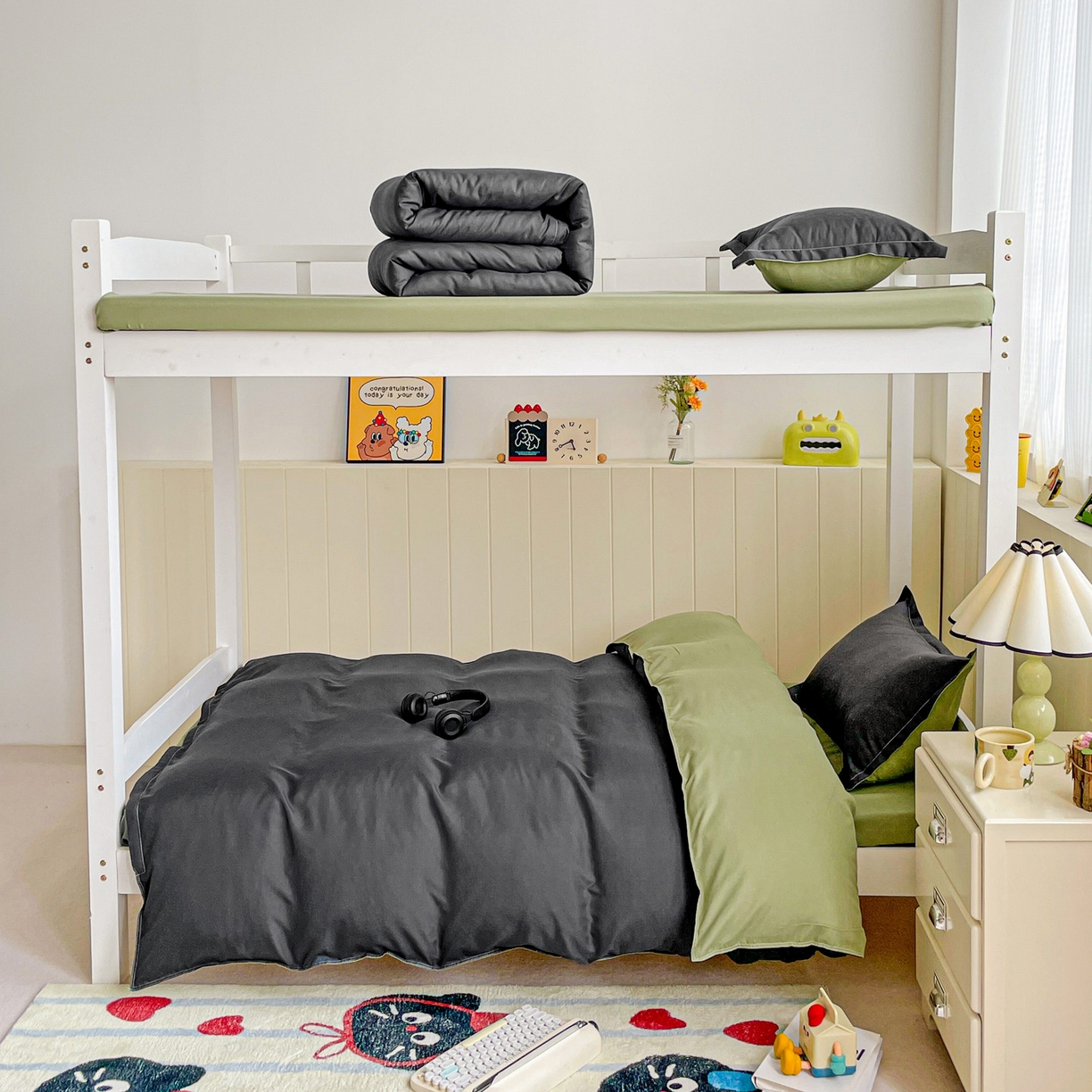 91家纺网 家纺一手货源 找家纺 楠沐家纺 2025新款芦荟棉印花学生宿舍上下铺四件套三件套 果绿耀夜黑