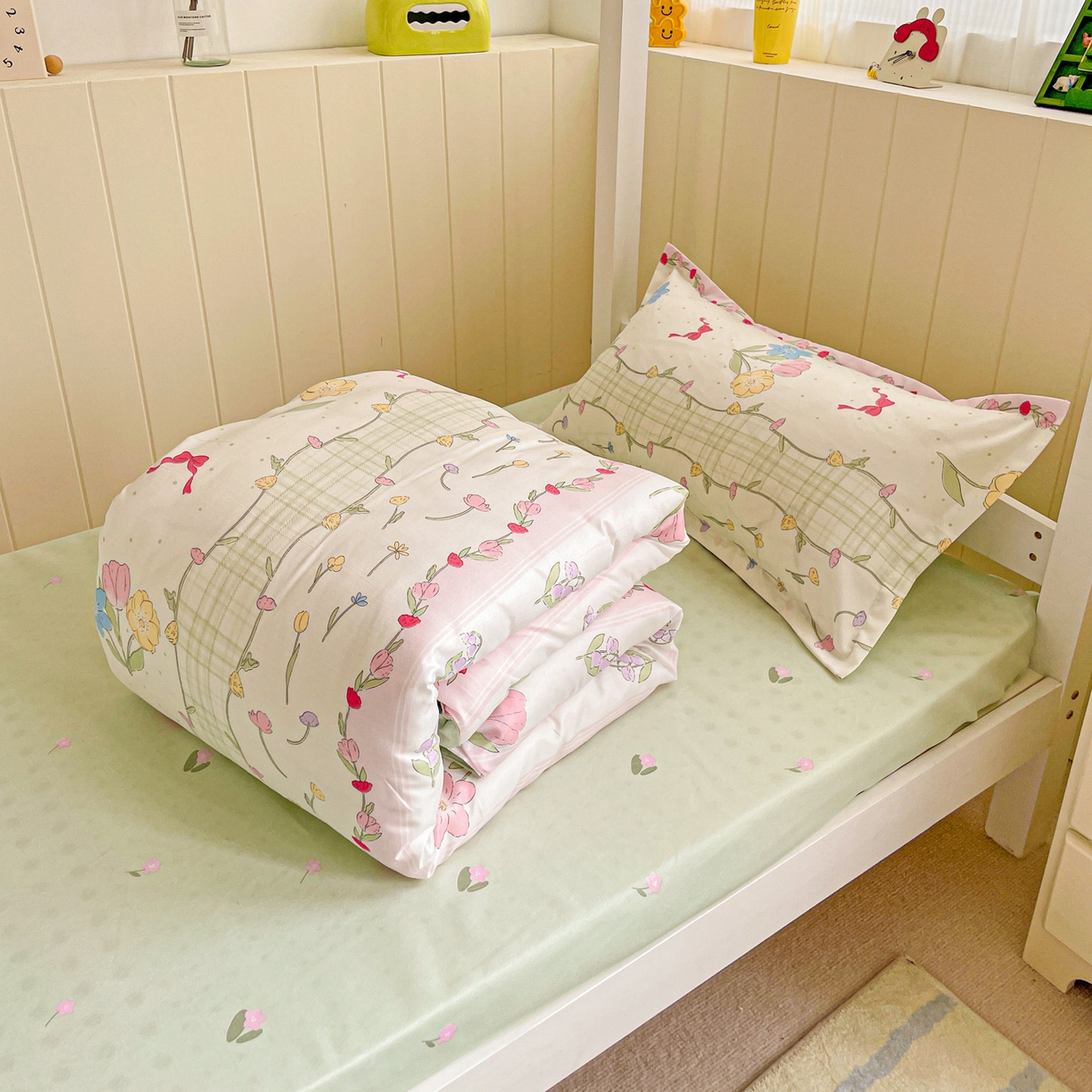 91家纺网 家纺一手货源 找家纺 楠沐家纺 2025新款芦荟棉印花学生宿舍上下铺四件套三件套 秘境花园