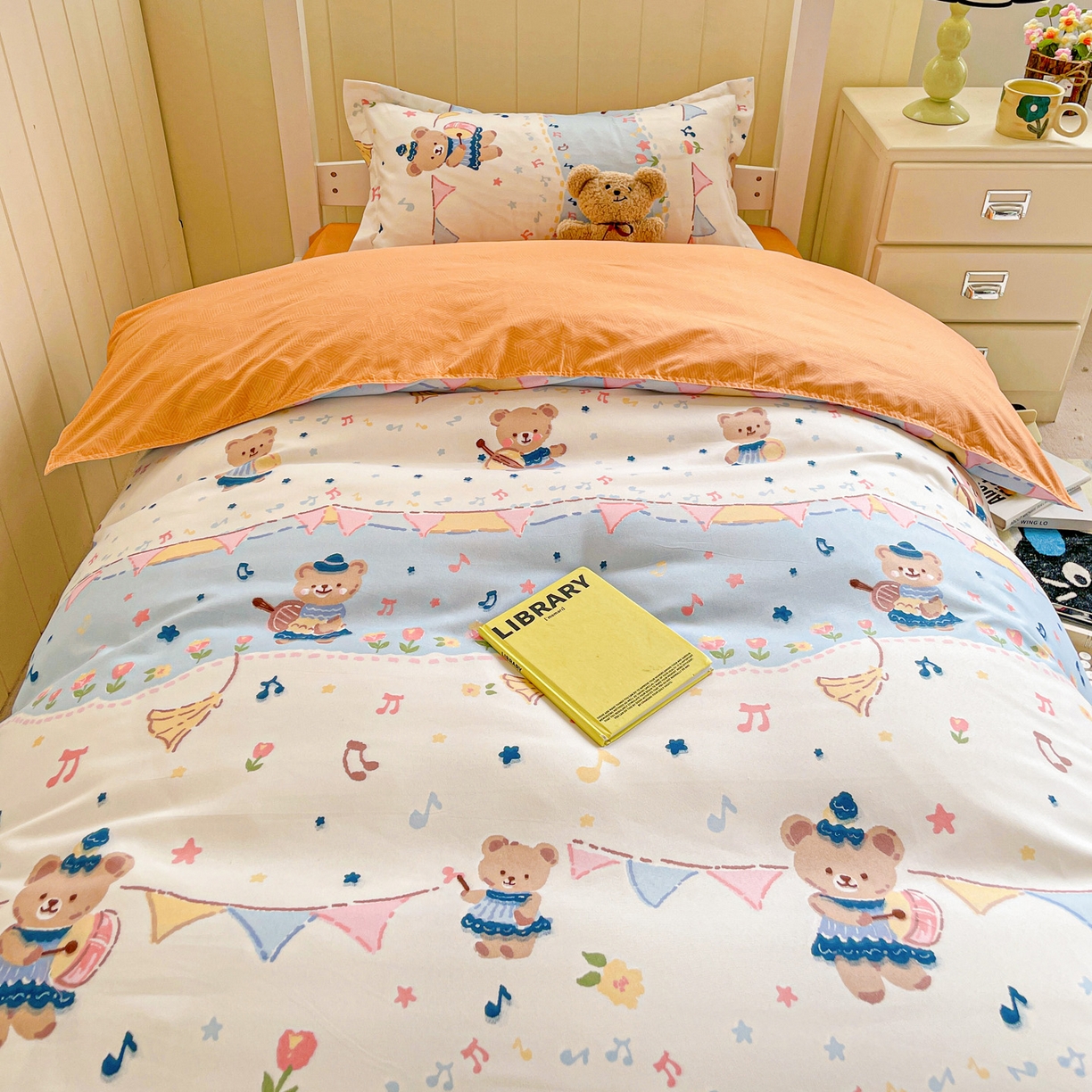 91家纺网 家纺一手货源 找家纺 楠沐家纺 2025新款芦荟棉印花学生宿舍上下铺四件套三件套 派对熊