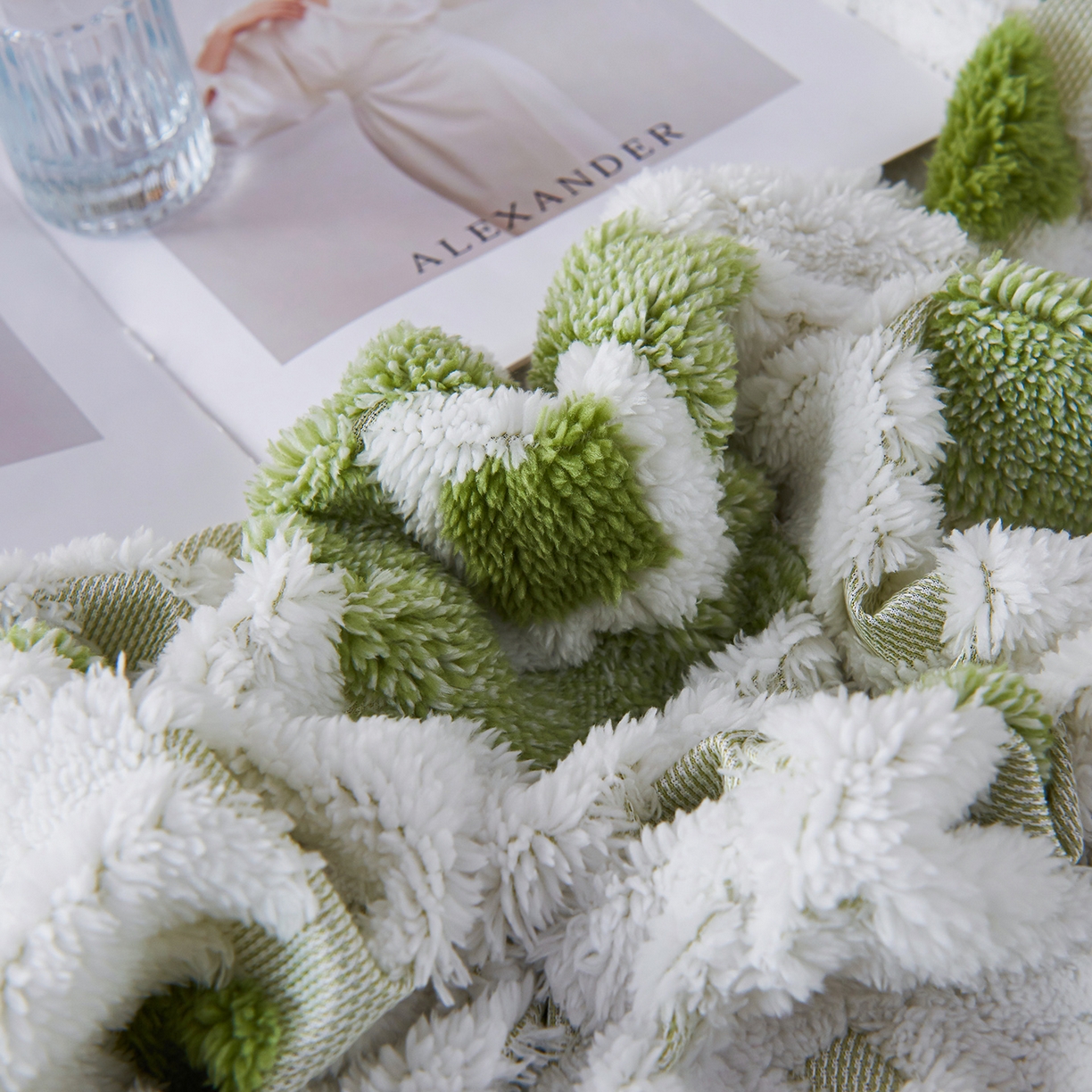 91家纺网 家纺一手货源 找家纺 枋梢家纺 2025新款阳离子羊羔绒毛毯盖毯毯子波西米亚系列 菱格-浅绿