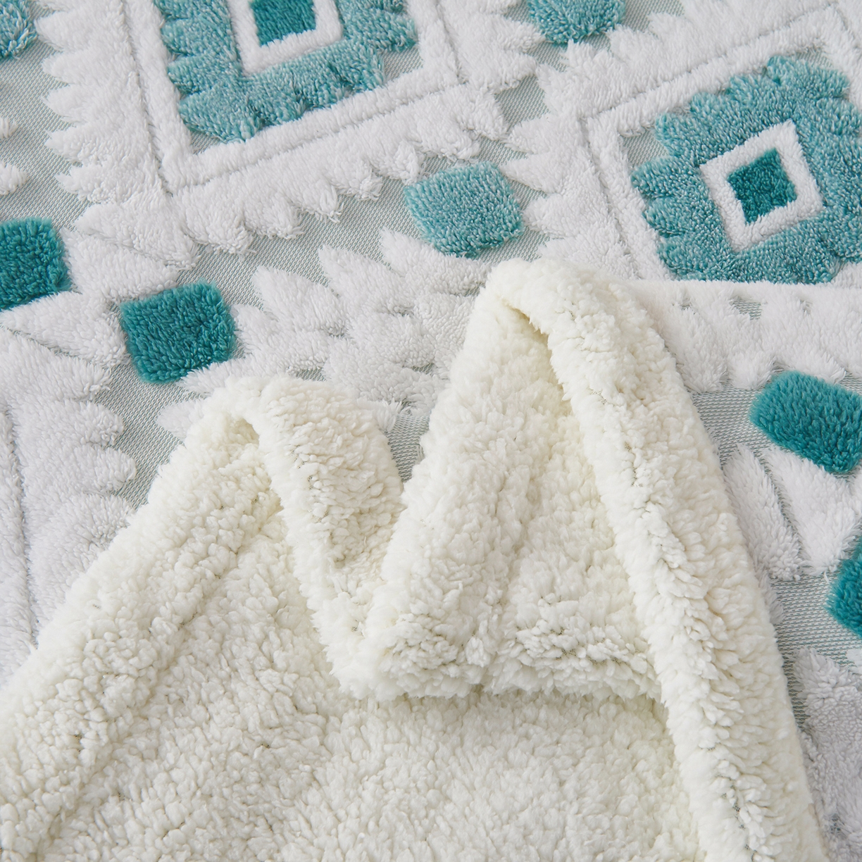 91家纺网 家纺一手货源 找家纺 枋梢家纺 2025新款阳离子羊羔绒毛毯盖毯毯子波西米亚系列 菱格-雅青