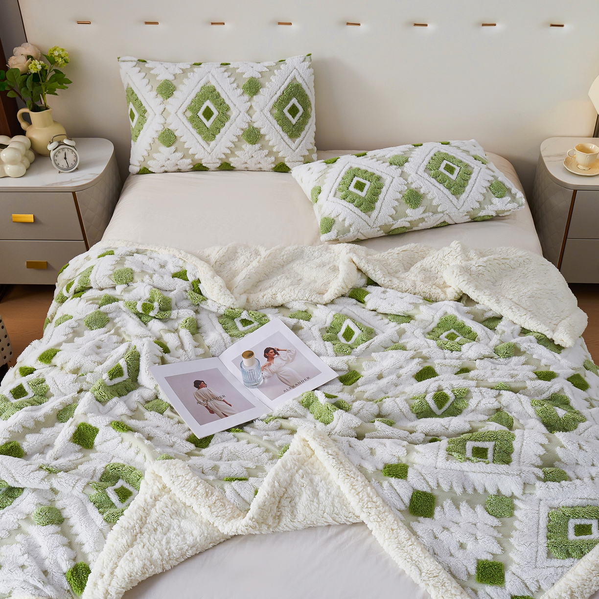 91家纺网 家纺一手货源 找家纺 （总）枋梢家纺 2025新款阳离子羊羔绒毛毯盖毯毯子波西米亚系列