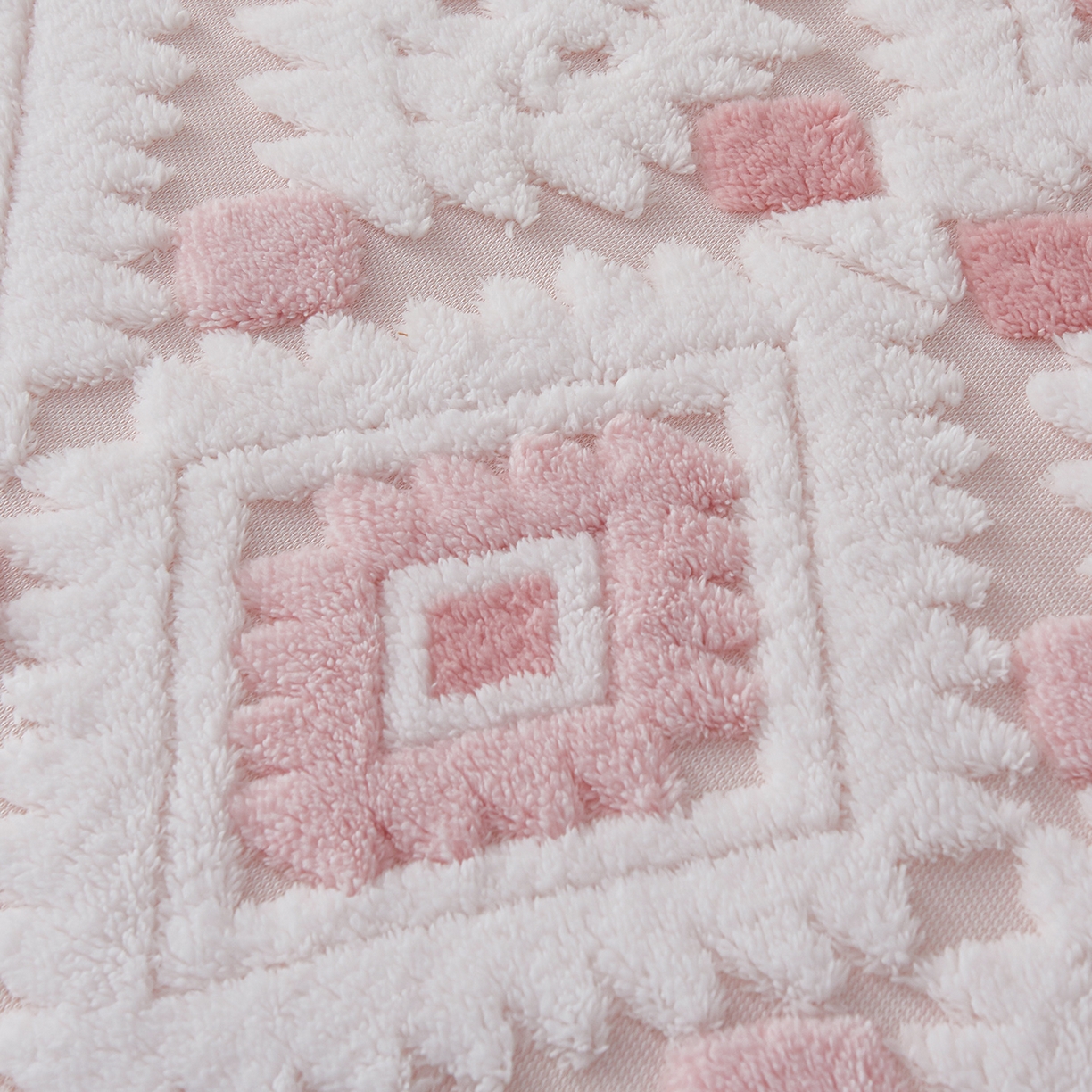 91家纺网 家纺一手货源 找家纺 枋梢家纺 2025新款阳离子羊羔绒毛毯盖毯毯子波西米亚系列 菱格-柔粉