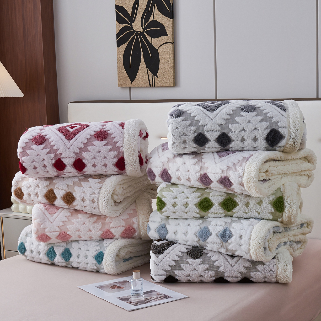 91家纺网 家纺一手货源 找家纺 枋梢家纺 2025新款阳离子羊羔绒毛毯盖毯毯子波西米亚系列 组合图仅供展示