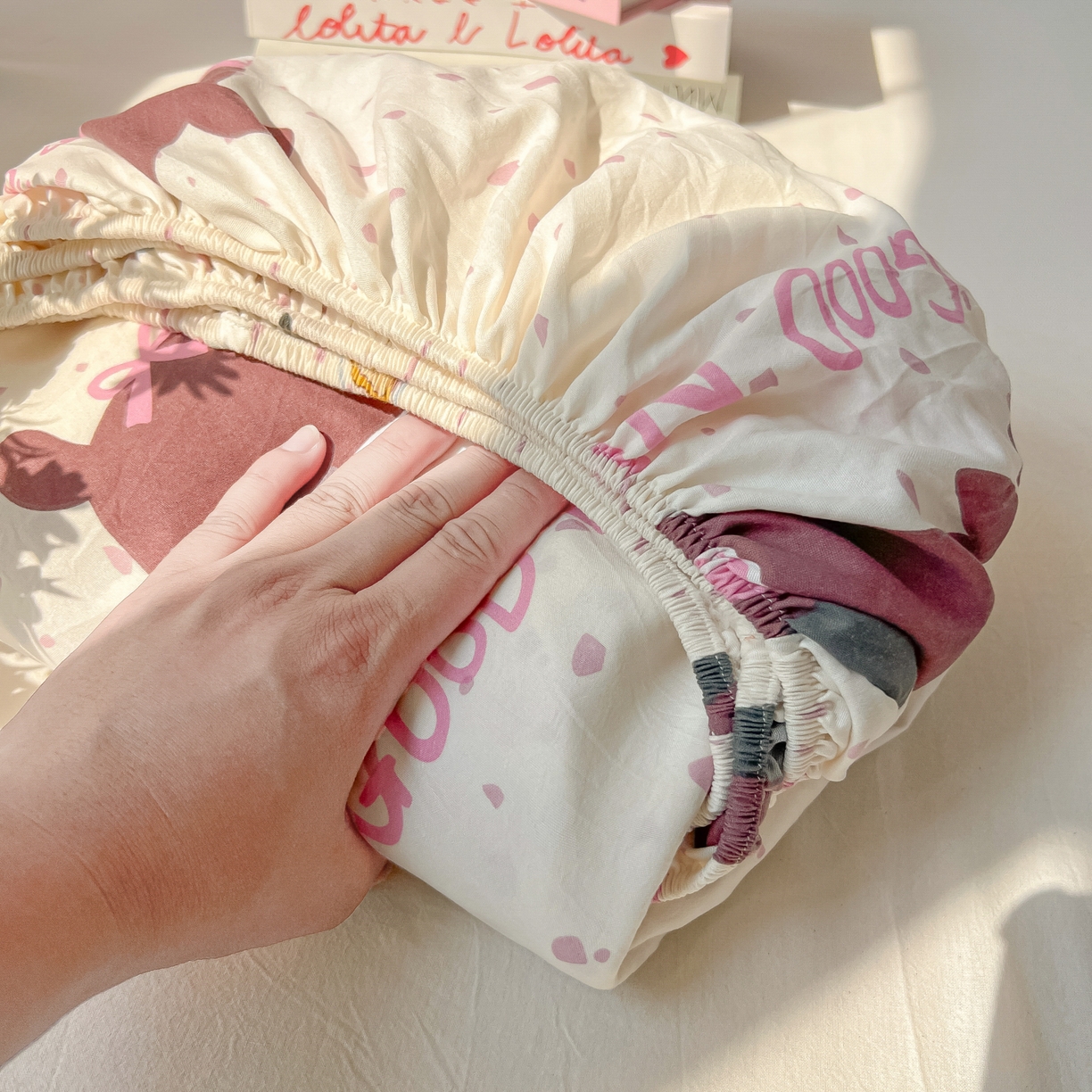 91家纺网 家纺一手货源 找家纺 韩巢家纺 2025新款超柔水洗棉印花床笠床笠单件单床笠学生宿舍专用热销款防滑床套 彩彩狗