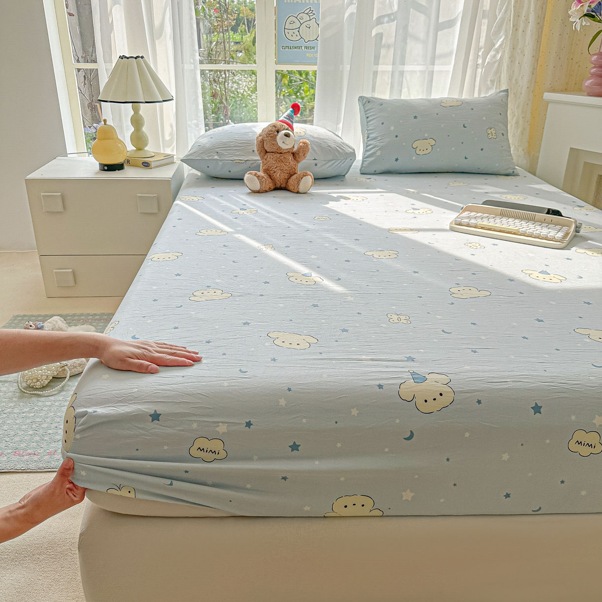 91家纺网 家纺一手货源 找家纺 韩巢家纺 2025新款超柔水洗棉印花床笠床笠单件单床笠学生宿舍专用热销款防滑床套 星月小狗