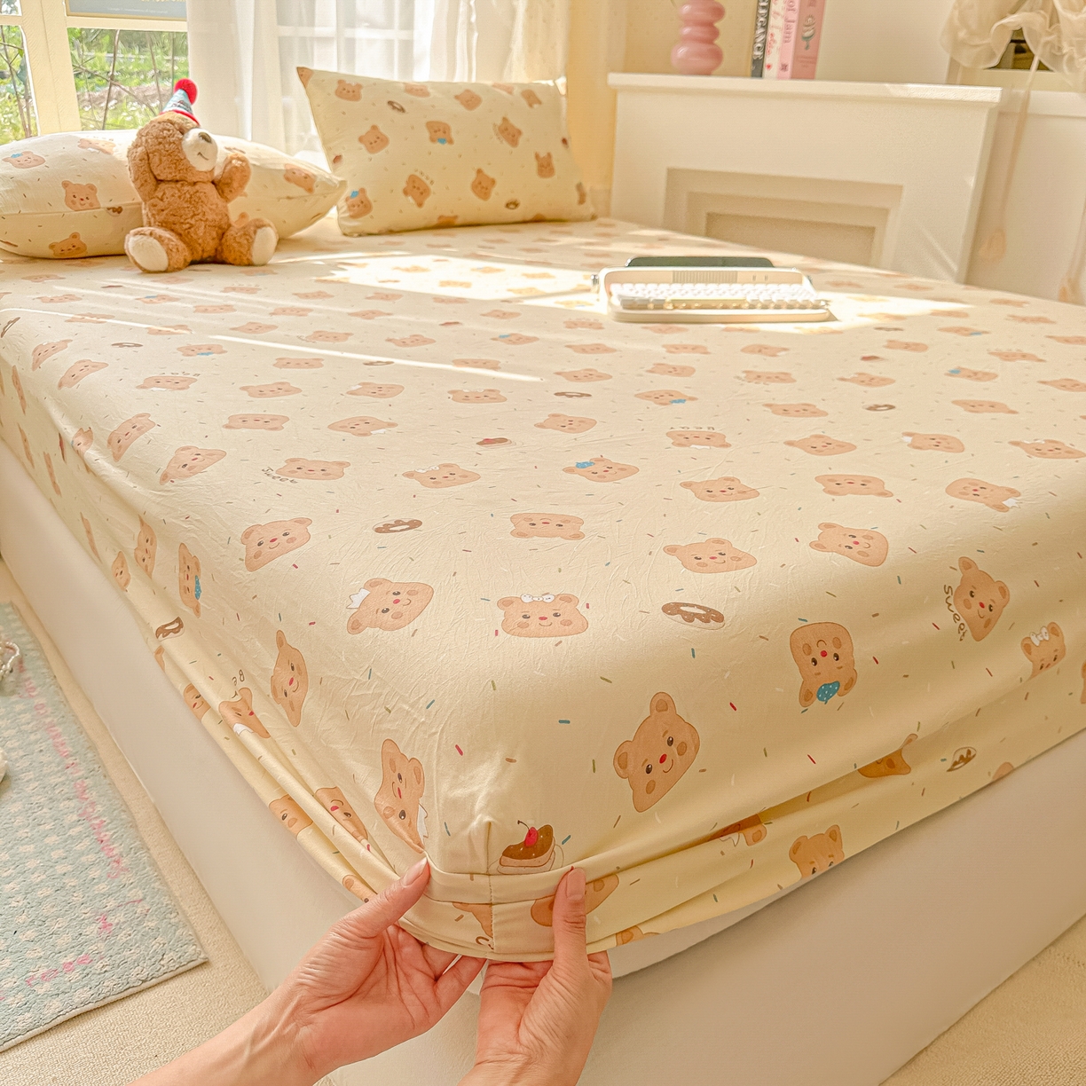 91家纺网 家纺一手货源 找家纺 韩巢家纺 2025新款超柔水洗棉印花床笠床笠单件单床笠学生宿舍专用热销款防滑床套 奥利奥小熊