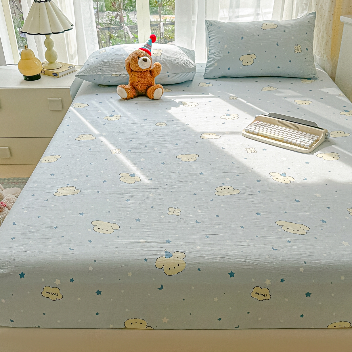 91家纺网 家纺一手货源 找家纺 韩巢家纺 2025新款超柔水洗棉印花床笠床笠单件单床笠学生宿舍专用热销款防滑床套 星月小狗