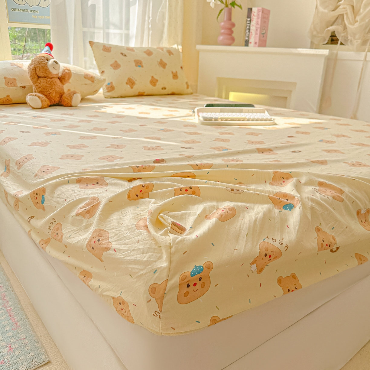 91家纺网 家纺一手货源 找家纺 韩巢家纺 2025新款超柔水洗棉印花床笠床笠单件单床笠学生宿舍专用热销款防滑床套 奥利奥小熊