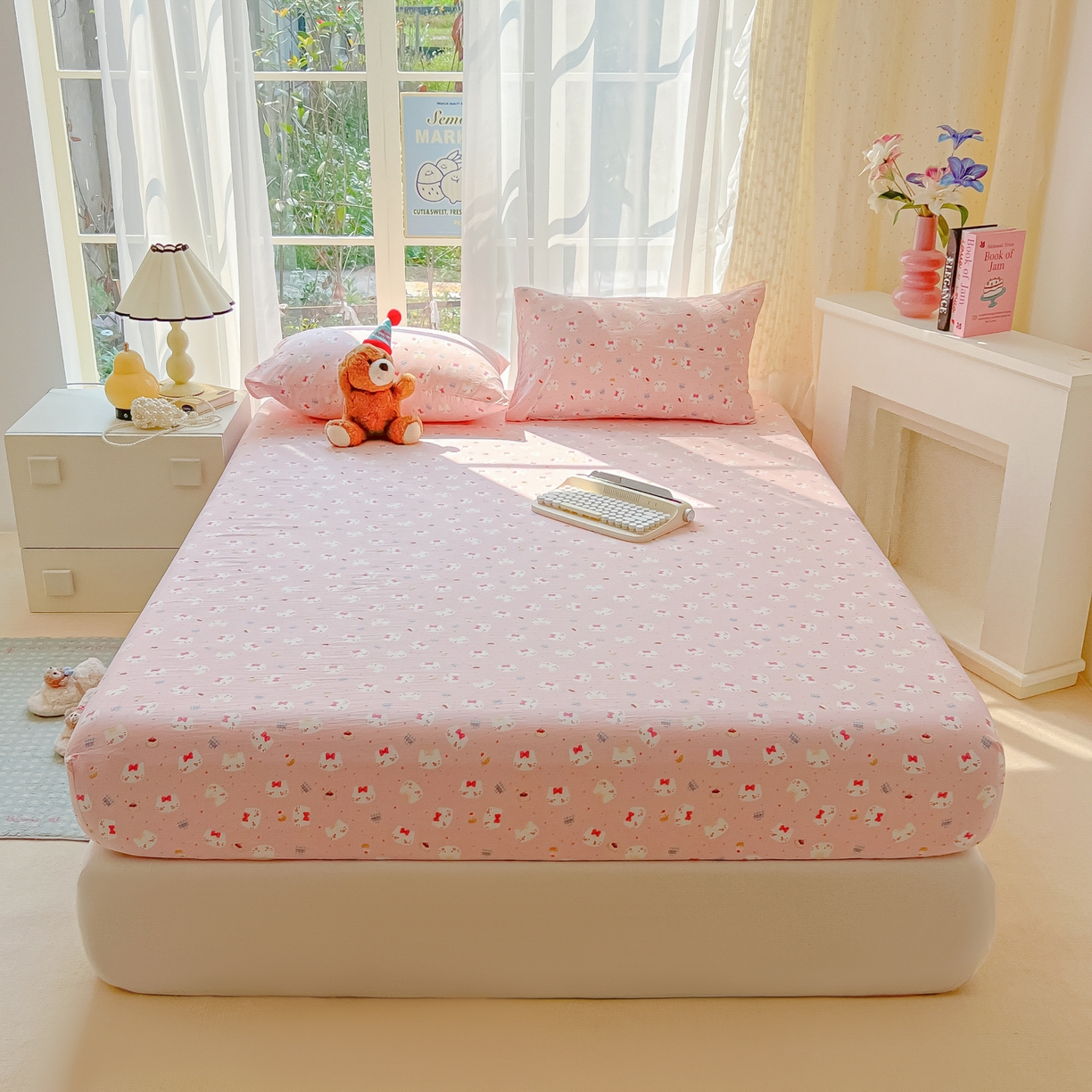 91家纺网 家纺一手货源 找家纺 韩巢家纺 2025新款超柔水洗棉印花床笠床笠单件单床笠学生宿舍专用热销款防滑床套 小小蛋糕猫