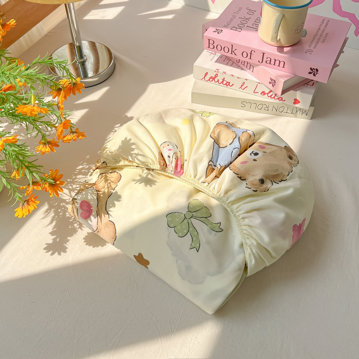 91家纺网 家纺一手货源 找家纺 韩巢家纺 2025新款超柔水洗棉印花床笠床笠单件单床笠学生宿舍专用热销款防滑床套 草莓奶熊