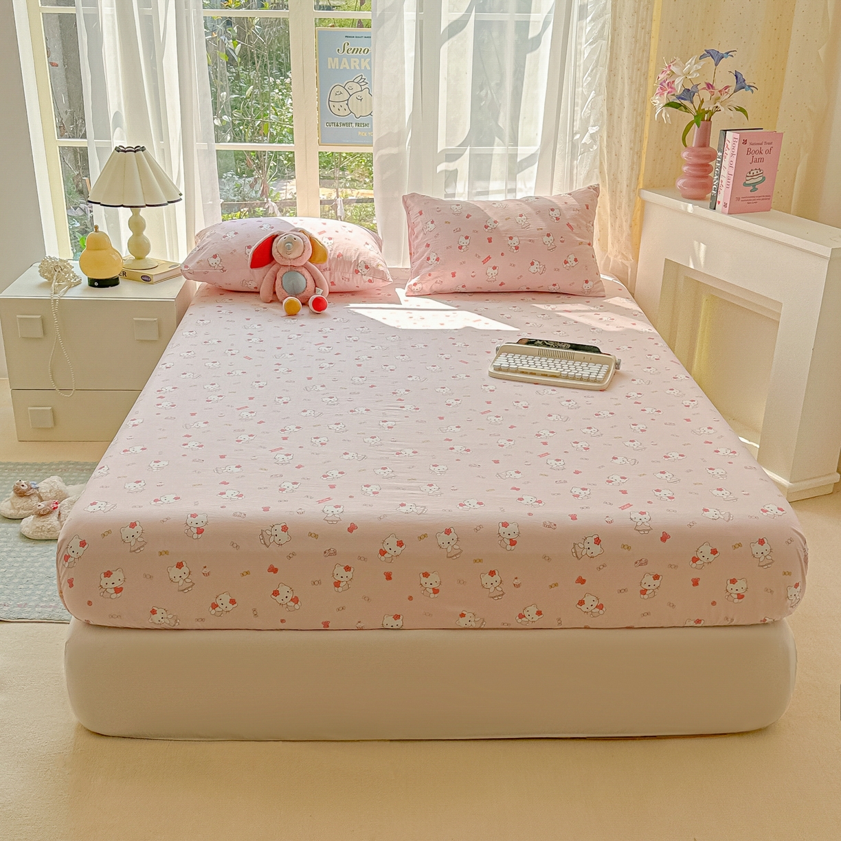 91家纺网 家纺一手货源 找家纺 韩巢家纺 2025新款超柔水洗棉印花床笠床笠单件单床笠学生宿舍专用热销款防滑床套 糖果KT