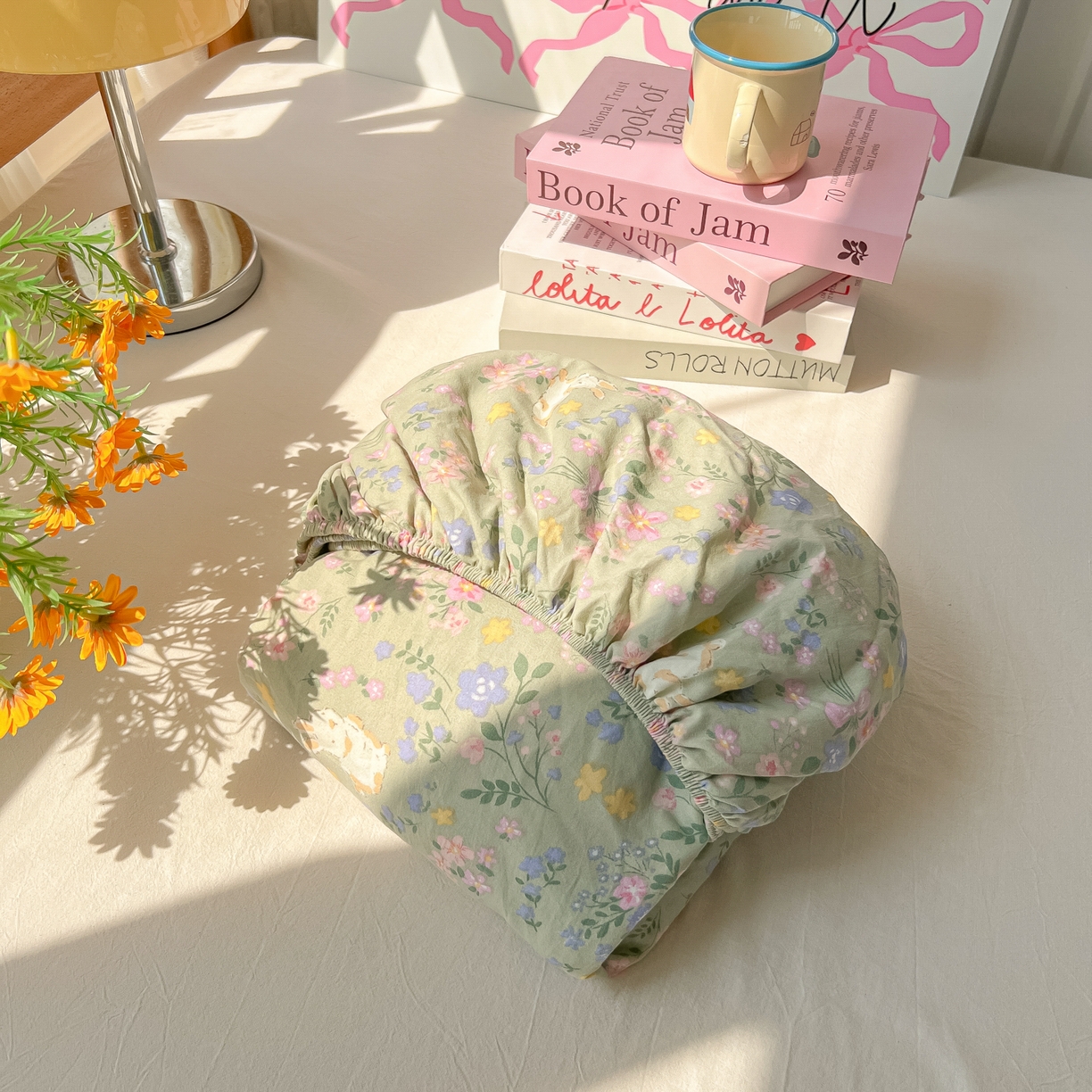 91家纺网 家纺一手货源 找家纺 韩巢家纺 2025新款超柔水洗棉印花床笠床笠单件单床笠学生宿舍专用热销款防滑床套 丝带飞飞兔