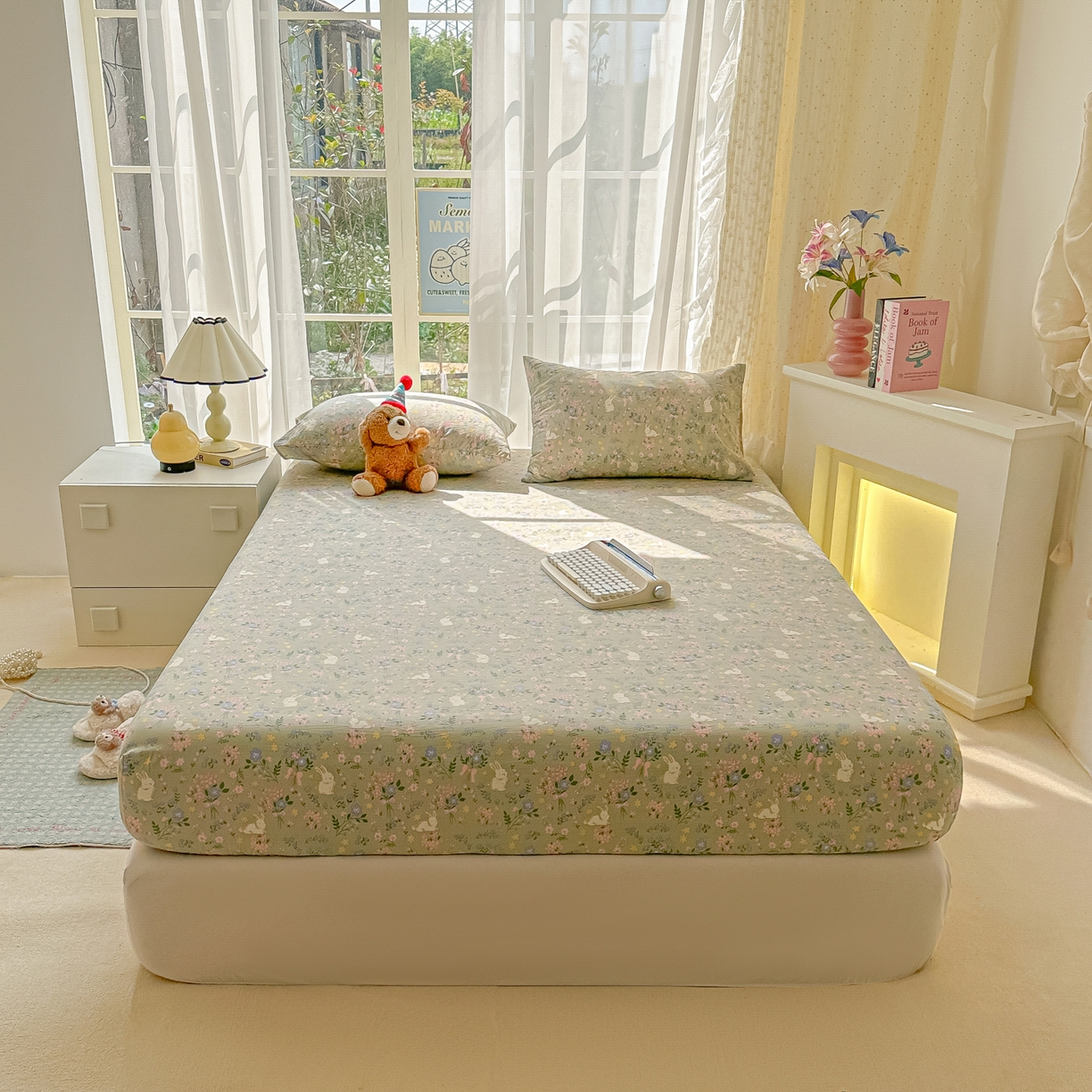 91家纺网 家纺一手货源 找家纺 韩巢家纺 2025新款超柔水洗棉印花床笠床笠单件单床笠学生宿舍专用热销款防滑床套 丝带飞飞兔