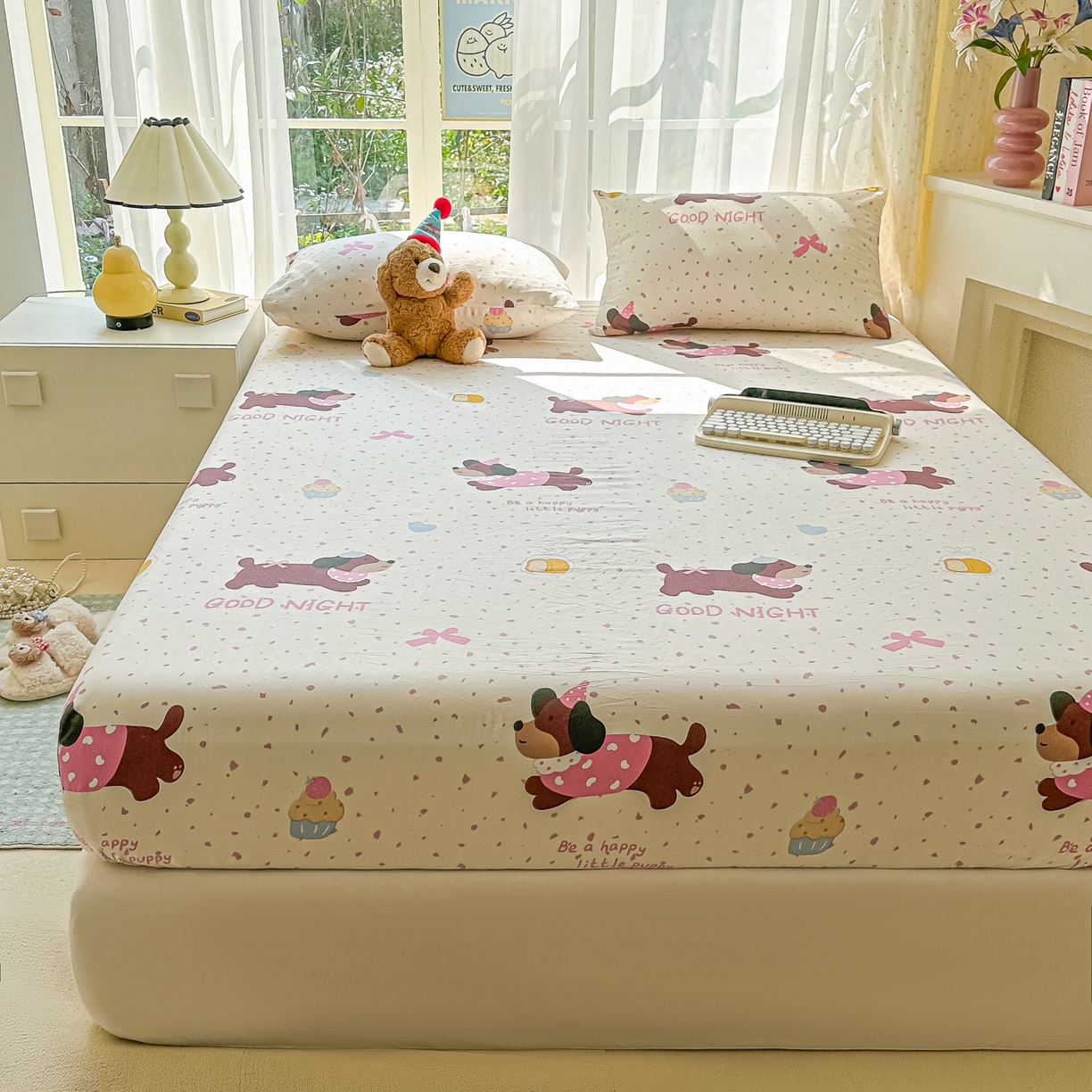 91家纺网 家纺一手货源 找家纺 韩巢家纺 2025新款超柔水洗棉印花床笠床笠单件单床笠学生宿舍专用热销款防滑床套 彩彩狗