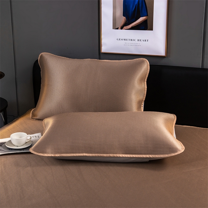 91家纺网 家纺一手货源 找家纺 莱家富 2025新款碳光席普通款小包边冰丝席 咖色普通款