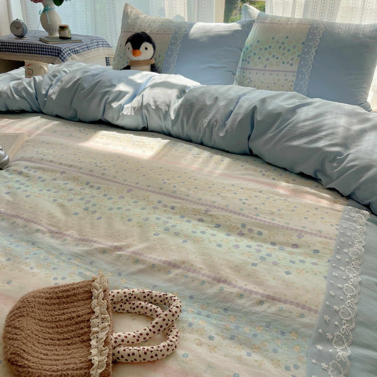 91家纺网 家纺一手货源 找家纺 盼季家纺 2025新款柔软亲肤活性印花雪纺花边四件套 雪纺花边-春天假日