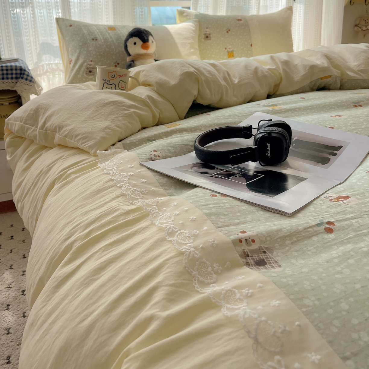 91家纺网 家纺一手货源 找家纺 盼季家纺 2025新款柔软亲肤活性印花雪纺花边四件套 雪纺花边-萌宠熊熊