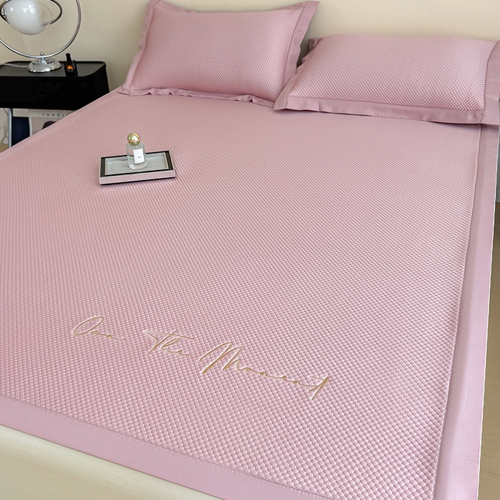 91家纺网 家纺一手货源 找家纺 （总）莱家富 2025新款A类9D乙纶冰豆豆凉席冰丝席-万丽和