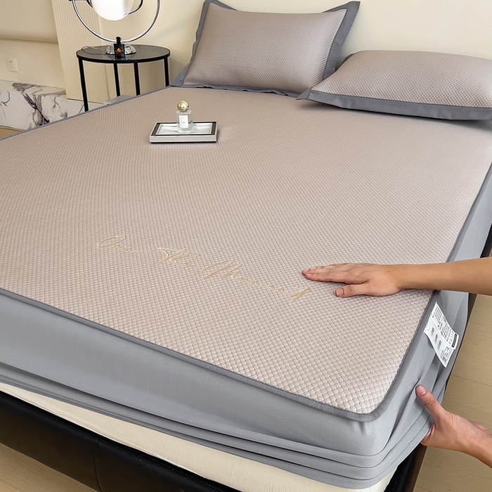 91家纺网 家纺一手货源 找家纺 莱家富 2025新款A类9D乙纶冰豆豆凉席冰丝席-万丽和 万丽和-时尚咖-床笠款