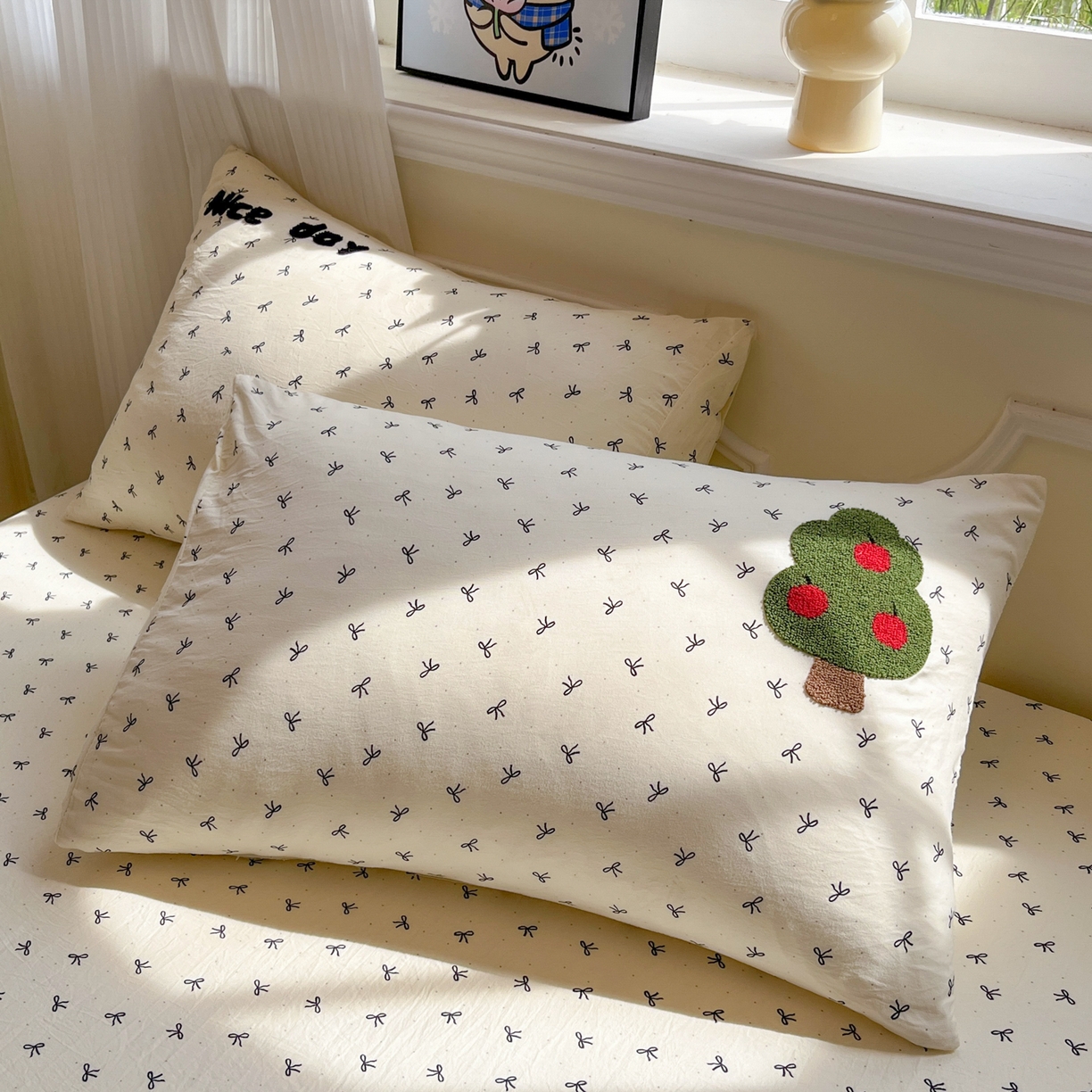 91家纺网 家纺一手货源 找家纺 盼季家纺 2025新款水洗棉毛巾绣床笠系列（提供买家秀） 毛巾绣床笠-滑板小熊