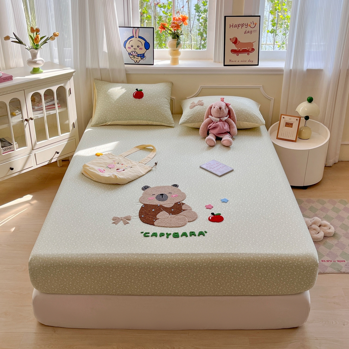 91家纺网 家纺一手货源 找家纺 盼季家纺 2025新款水洗棉毛巾绣床笠系列（提供买家秀） 毛巾绣床笠-懒懒熊