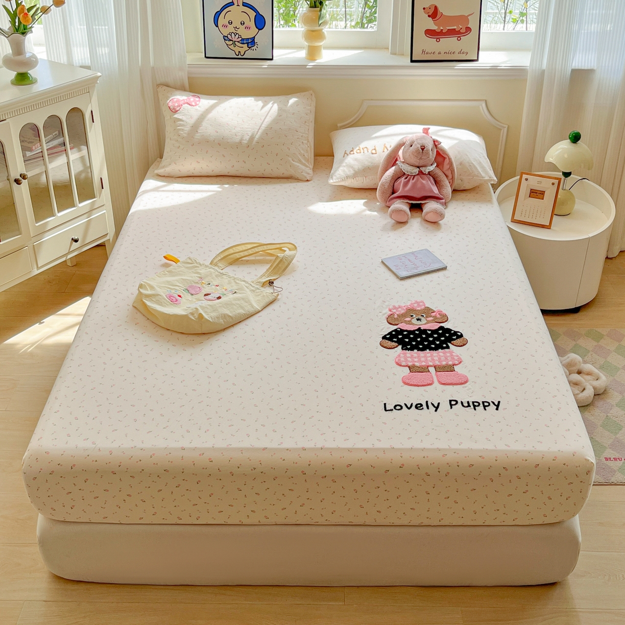 91家纺网 家纺一手货源 找家纺 盼季家纺 2025新款水洗棉毛巾绣床笠系列（提供买家秀） 毛巾绣床笠-萌萌狗