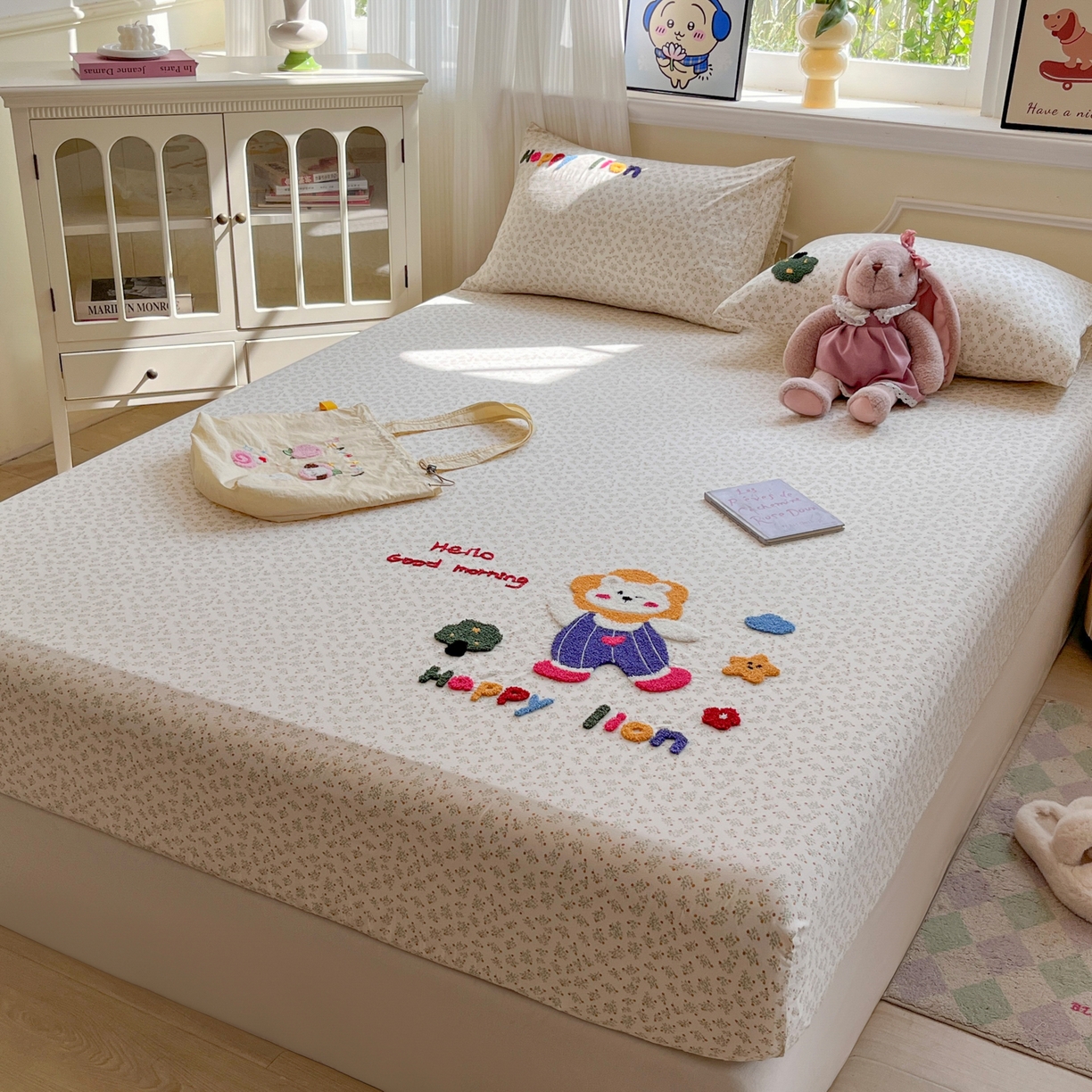 91家纺网 家纺一手货源 找家纺 盼季家纺 2025新款水洗棉毛巾绣床笠系列（提供买家秀） 毛巾绣床笠-萌萌狮