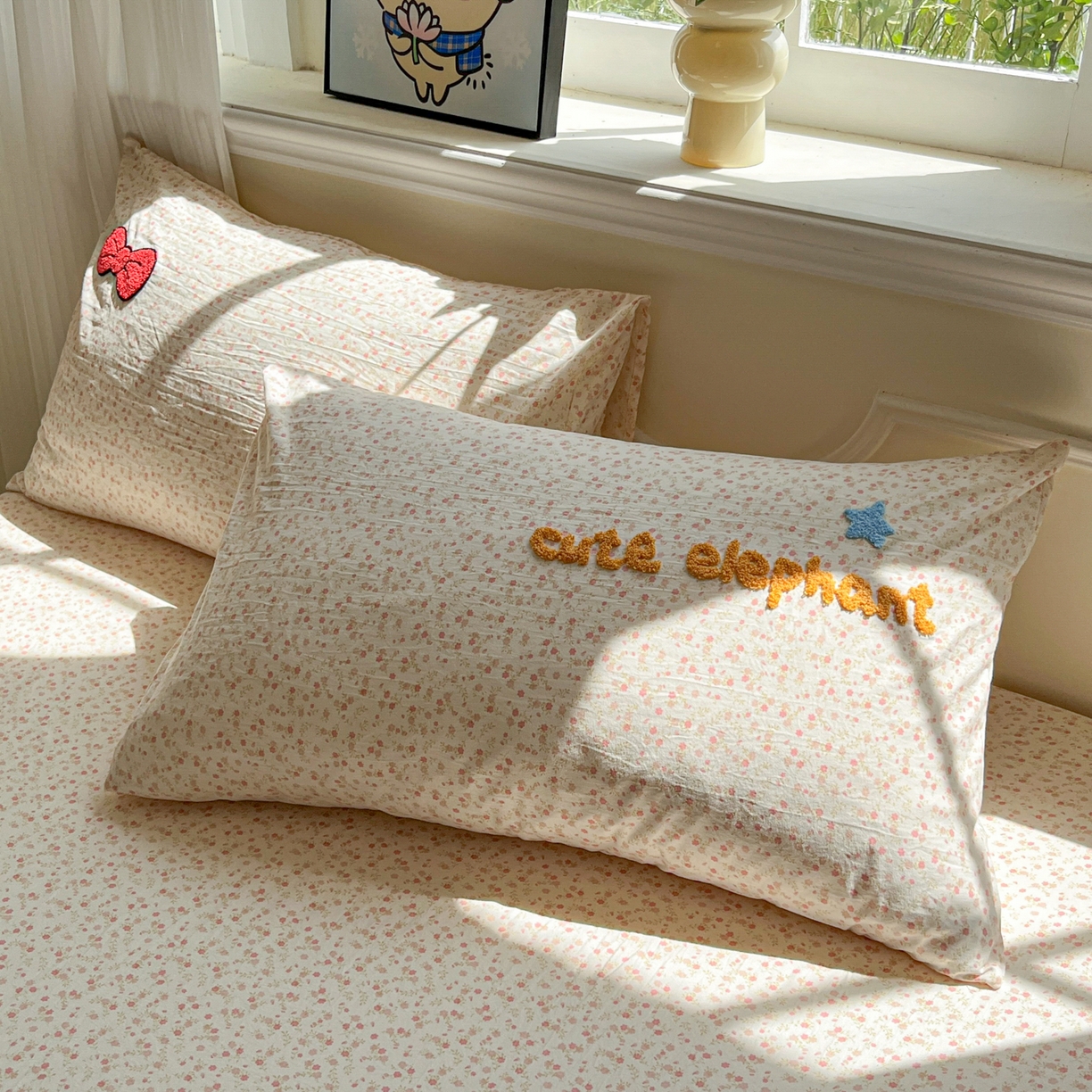 91家纺网 家纺一手货源 找家纺 盼季家纺 2025新款水洗棉毛巾绣床笠系列（提供买家秀） 毛巾绣床笠-碎花粉小象