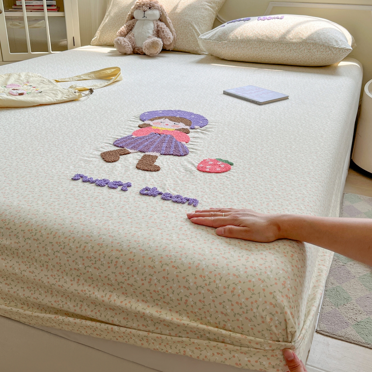 91家纺网 家纺一手货源 找家纺 盼季家纺 2025新款水洗棉毛巾绣床笠系列（提供买家秀） 毛巾绣床笠-元气少女