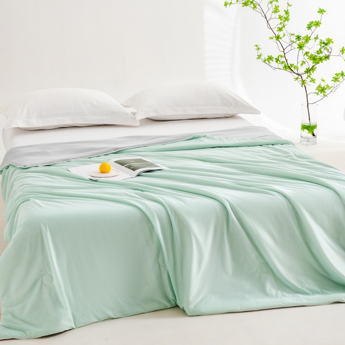 91家纺网 家纺一手货源 找家纺 莱家富 2025新款A类云母凉感丝冰淇淋夏被天丝瓜瓜夏被夏凉被空调被 优雅绿+灰