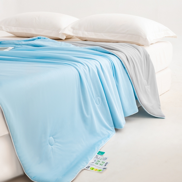 91家纺网 家纺一手货源 找家纺 莱家富 2025新款A类云母凉感丝冰淇淋夏被天丝瓜瓜夏被夏凉被空调被 月光蓝+灰