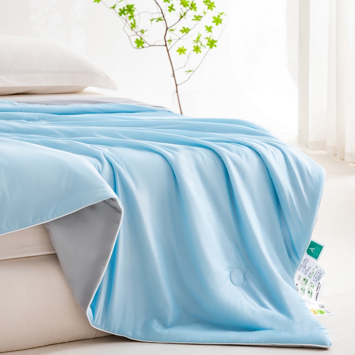 91家纺网 家纺一手货源 找家纺 莱家富 2025新款A类云母凉感丝冰淇淋夏被天丝瓜瓜夏被夏凉被空调被 月光蓝+灰