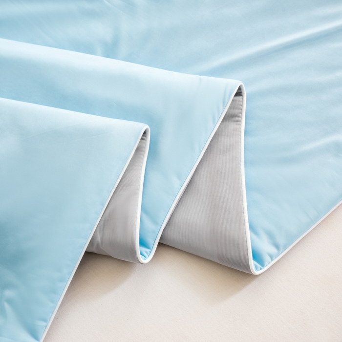 91家纺网 家纺一手货源 找家纺 莱家富 2025新款A类云母凉感丝冰淇淋夏被天丝瓜瓜夏被夏凉被空调被 月光蓝+灰