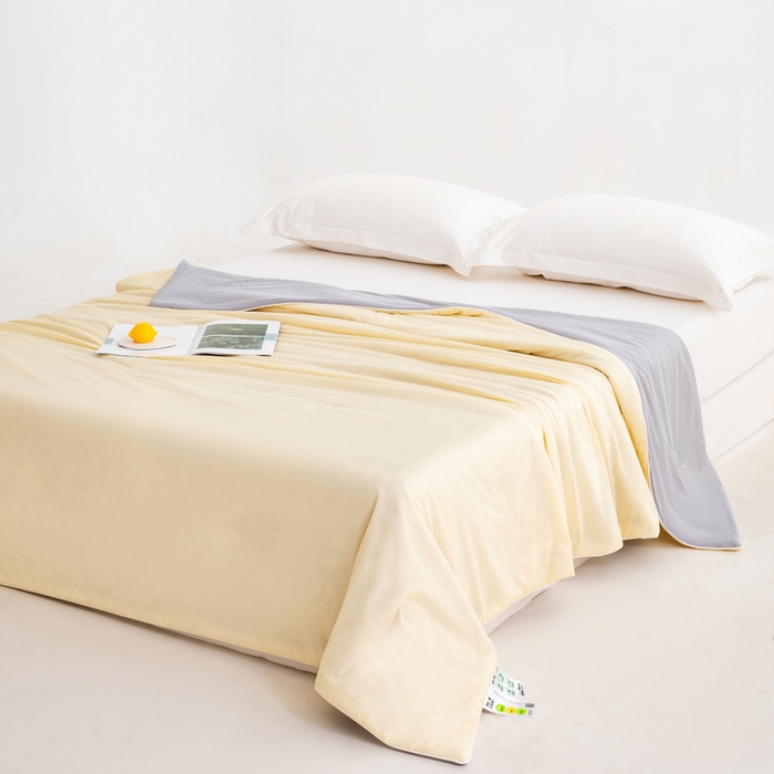 91家纺网 家纺一手货源 找家纺 莱家富 2025新款A类云母凉感丝冰淇淋夏被天丝瓜瓜夏被夏凉被空调被 柠檬黄+灰