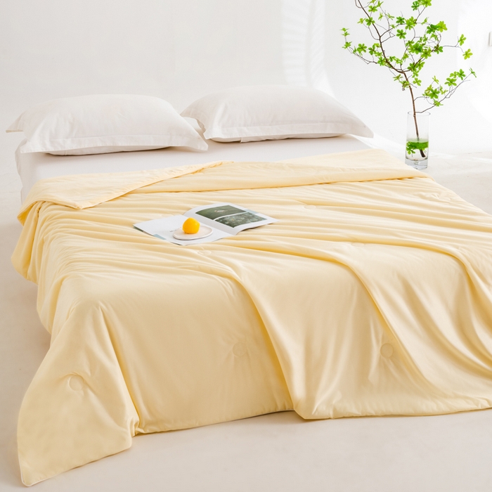 91家纺网 家纺一手货源 找家纺 莱家富 2025新款A类云母凉感丝冰淇淋夏被天丝瓜瓜夏被夏凉被空调被 柠檬黄