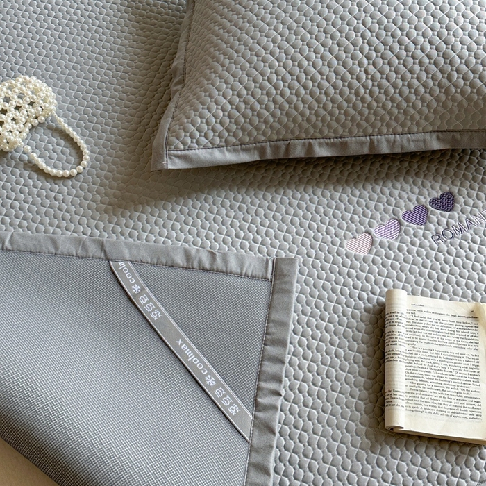 91家纺网 家纺一手货源 找家纺 莱家富 2025新款3D凉豆豆凉席系列-秘豆 灰