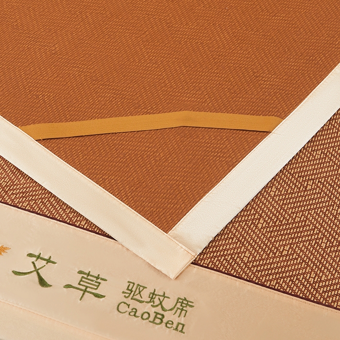 91家纺网 家纺一手货源 找家纺 莱家富 2025新款艾草刺绣藤席套件 艾草饼干花