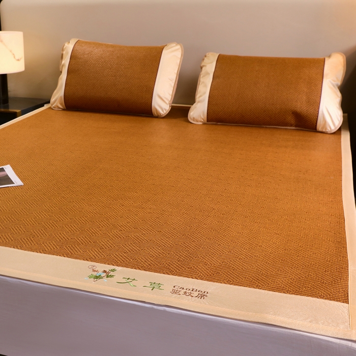 91家纺网 家纺一手货源 找家纺 （总）莱家富 2025新款双面艾草刺绣藤席套件