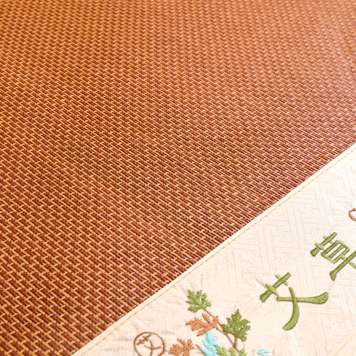 91家纺网 家纺一手货源 找家纺 莱家富 2025新款双面艾草刺绣藤席套件 双面席步步高