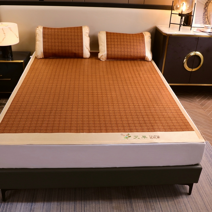 91家纺网 家纺一手货源 找家纺 莱家富 2025新款双面艾草刺绣藤席套件 双面席罗马格