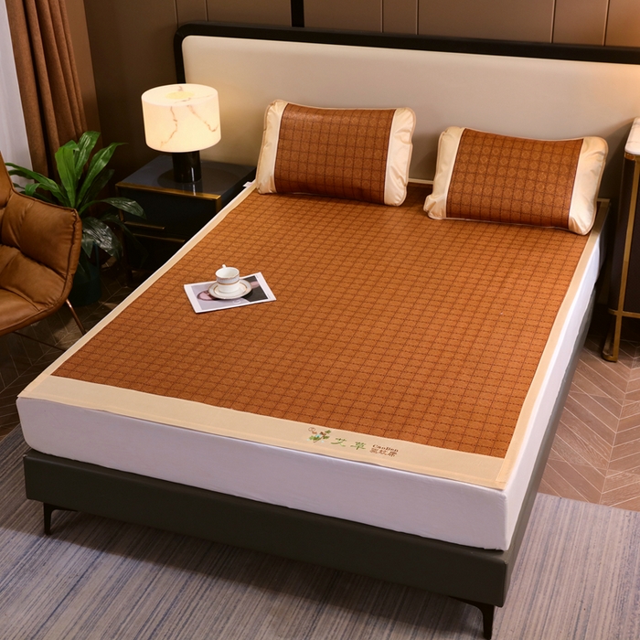 91家纺网 家纺一手货源 找家纺 莱家富 2025新款双面艾草刺绣藤席套件 双面席罗马格