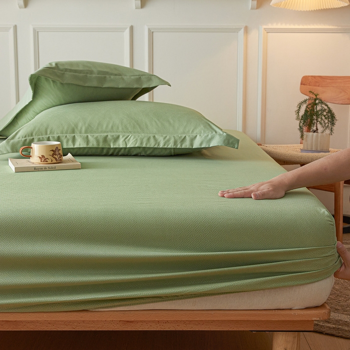 91家纺网 家纺一手货源 找家纺 露梦家纺 2025新款纯色磨毛压花简约枕套 抹茶绿