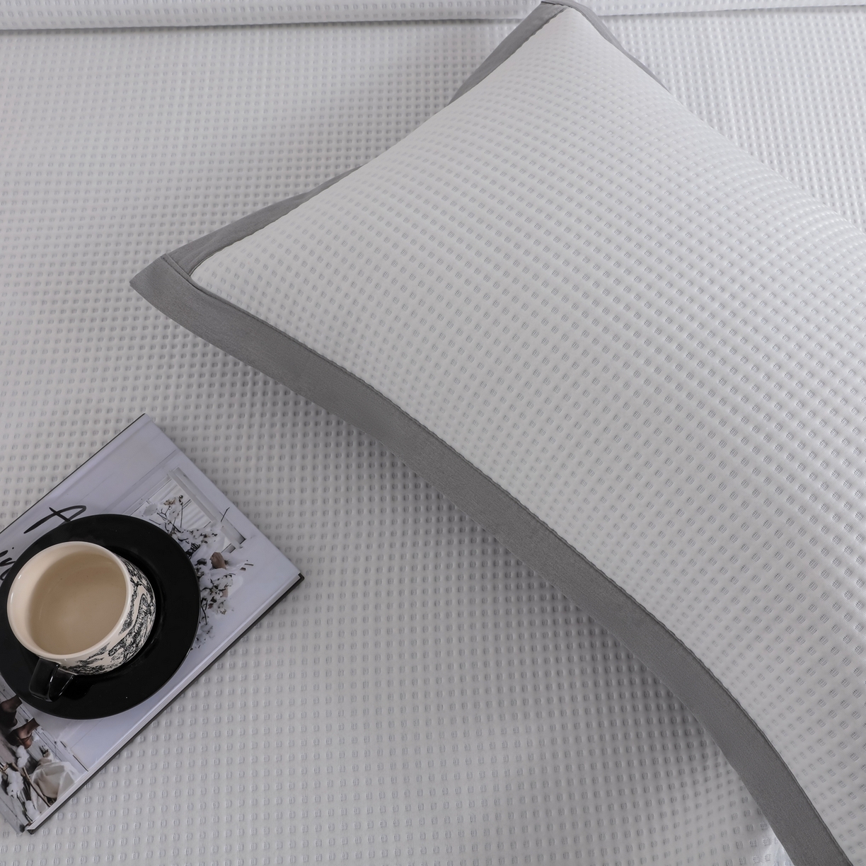 91家纺网 家纺一手货源 找家纺 耀悦家纺2025新款聚乙烯乙纶凉席pe凉感华夫格凉席三件套床笠床席子 华夫格-奶白