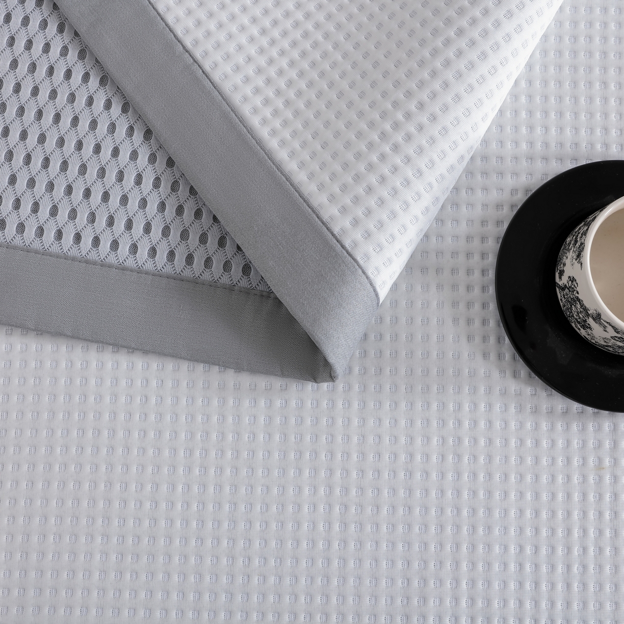 91家纺网 家纺一手货源 找家纺 耀悦家纺2025新款聚乙烯乙纶凉席pe凉感华夫格凉席三件套床笠床席子 华夫格-奶白